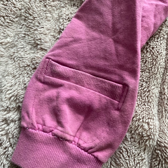 Pre loved Clothes - Picture 13 of 16